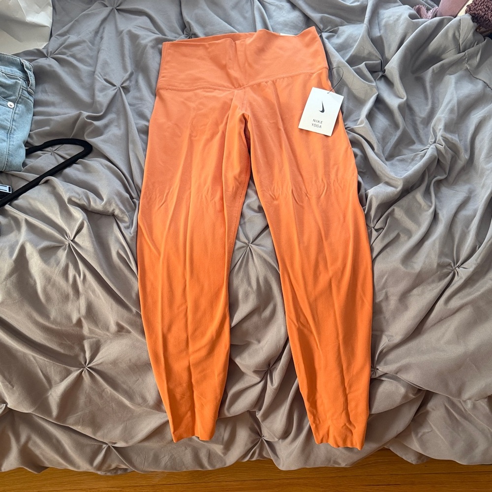 Nike Yoga Luxe